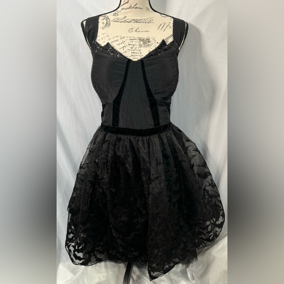 NWT Hot Topic DC Comics Batman sleeveless black formal size 2X - Picture 7 of 16